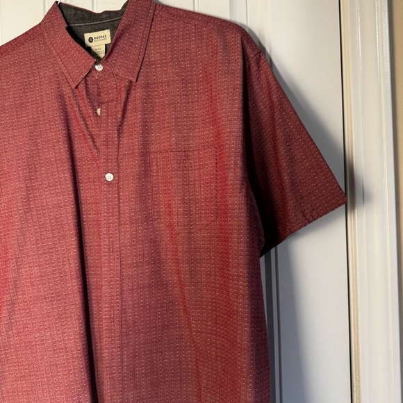 Haggar Red Casual Button Down Shirt with Subtle Pattern - Picture 4 of 5
